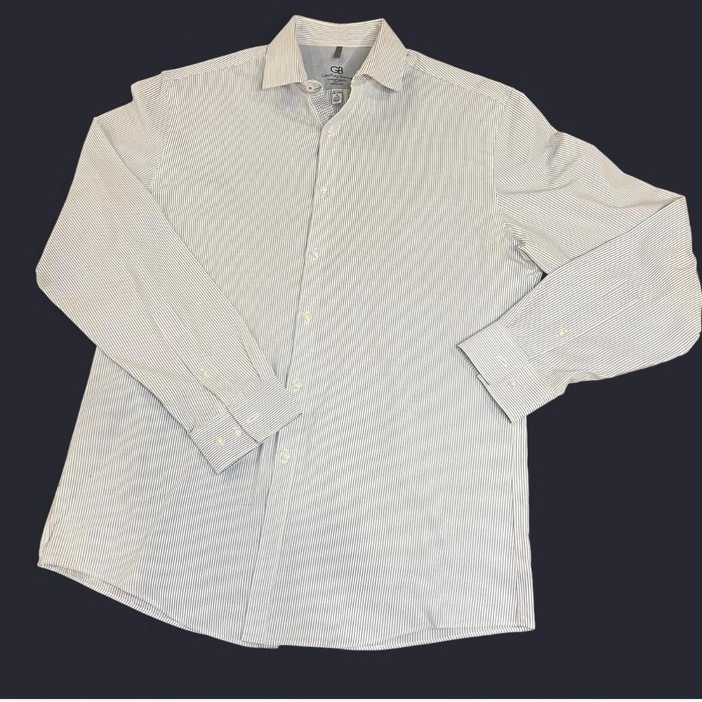 Geoffrey Beene men’s White and blue striped button-up‎ shirt Size 16 34/35